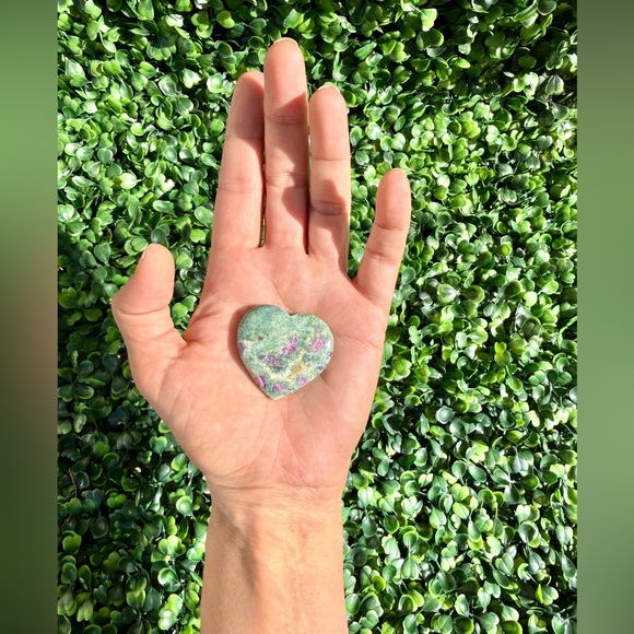 Ruby in Fuchsite - Picture 4 of 5